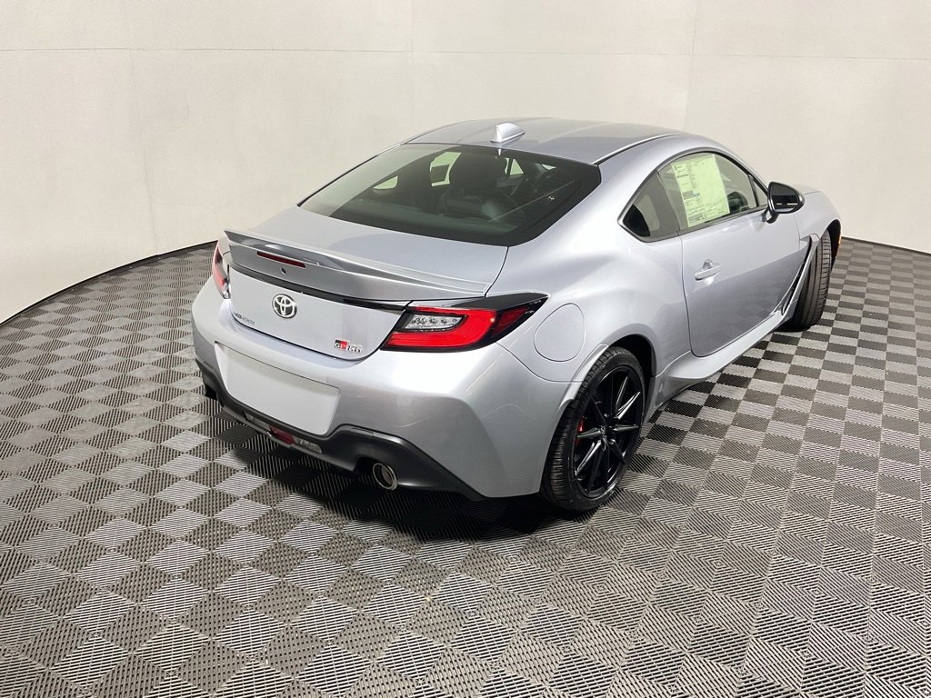 New 2025 Toyota GR86 Premium image 15