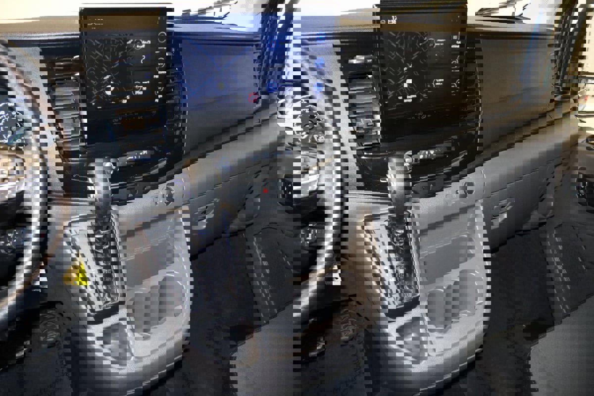 Used 2024 Ford Transit 350 XLT image 39