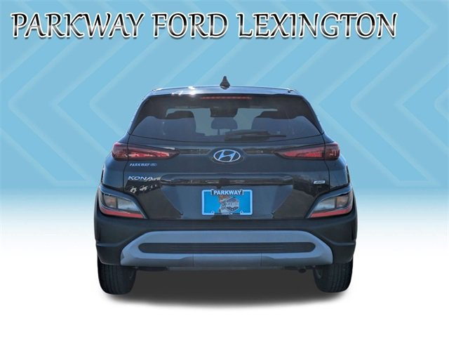 Used 2022 Hyundai Kona SE image 6