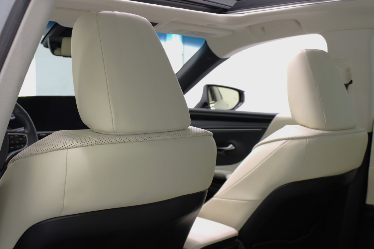 Used 2022 Lexus ES 350 w/ Premium Package image 36