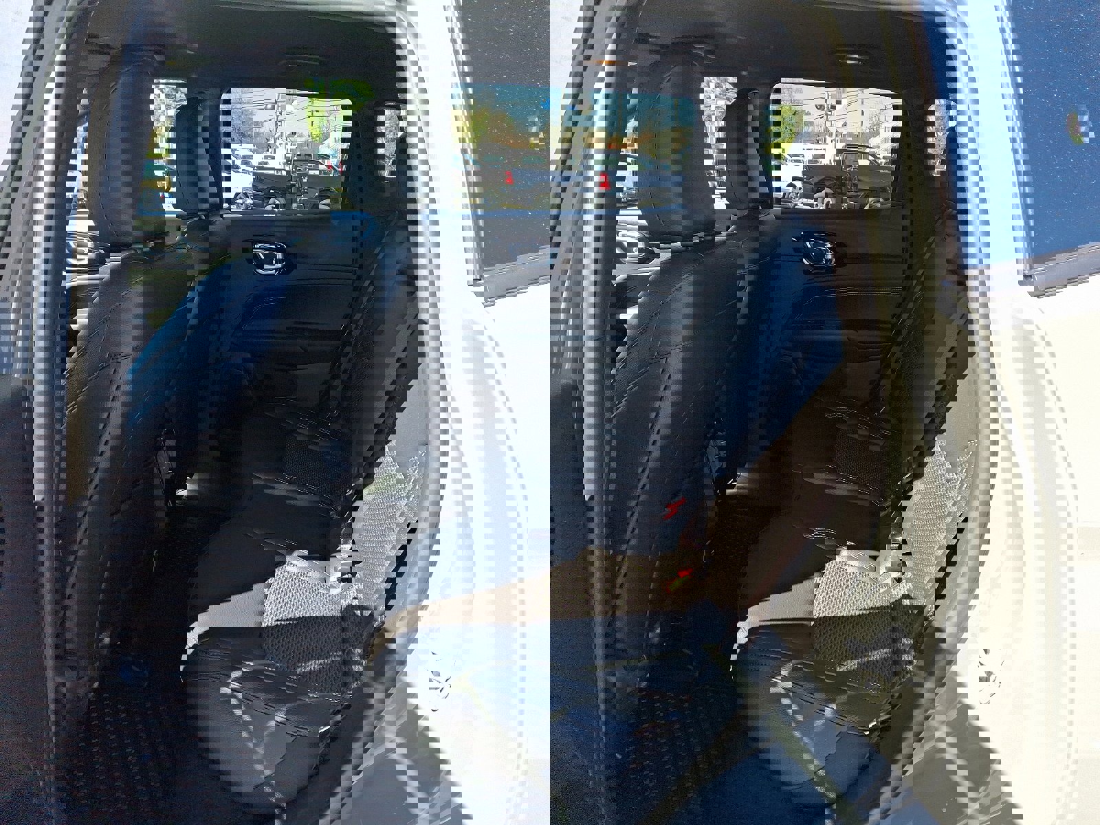 Used 2024 Jeep Compass Latitude w/ Convenience Group image 10