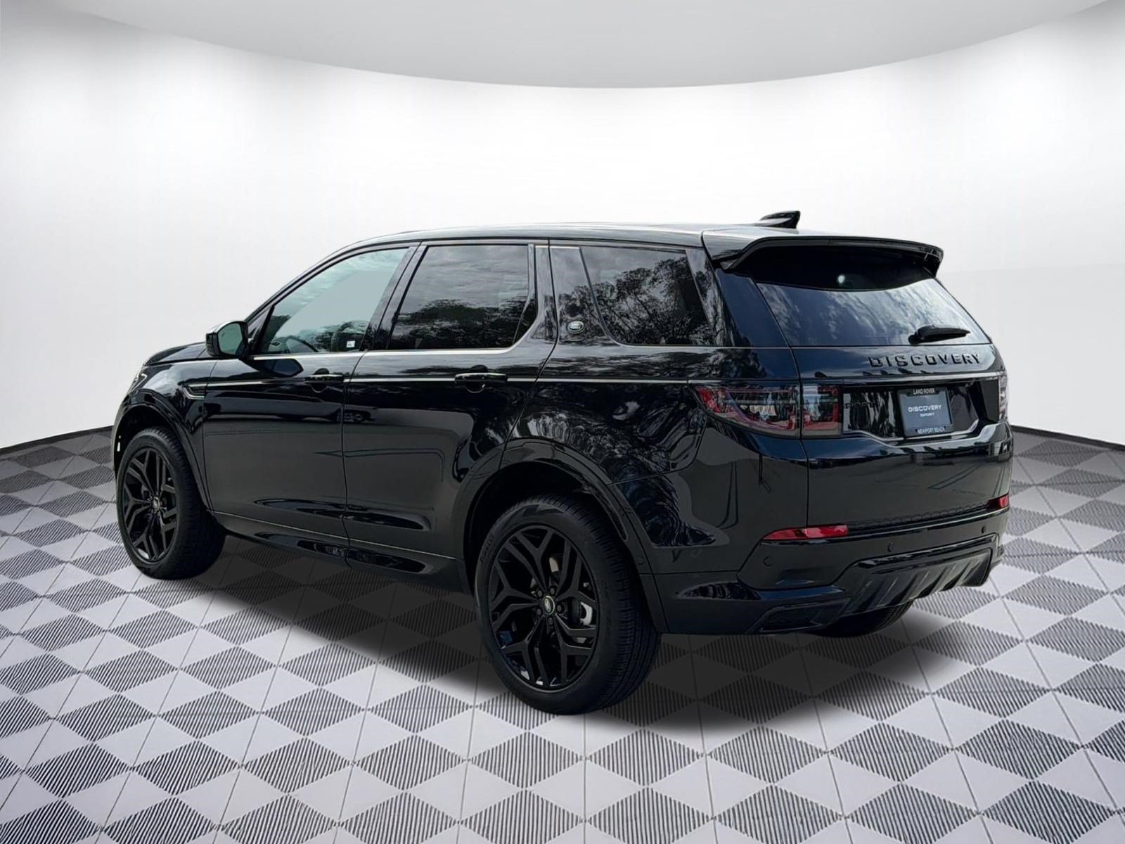 New 2026 Land Rover Discovery Sport Landmark AWD/4WD image 3