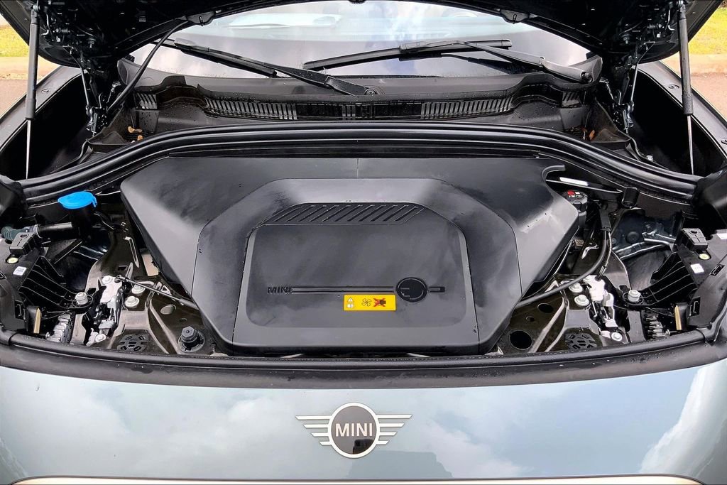 Certified 2025 MINI Cooper Countryman SE w/ Comfort Package Max image 11