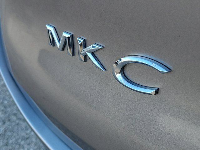 Used 2018 Lincoln MKC Reserve w/ Lincoln MKC Climate Package FWD image 9