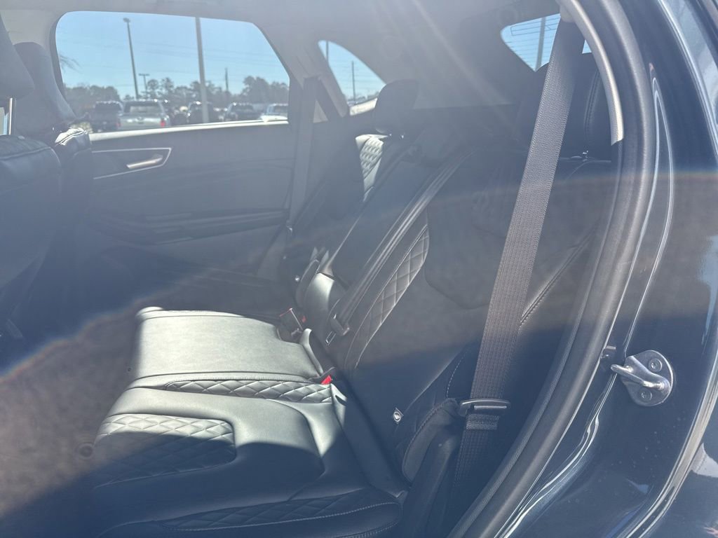 Used 2024 Ford Edge Titanium image 29