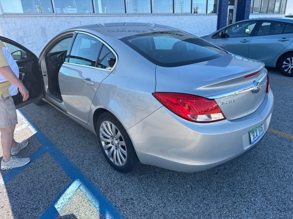 Used 2011 Buick Regal CXL FWD image 5