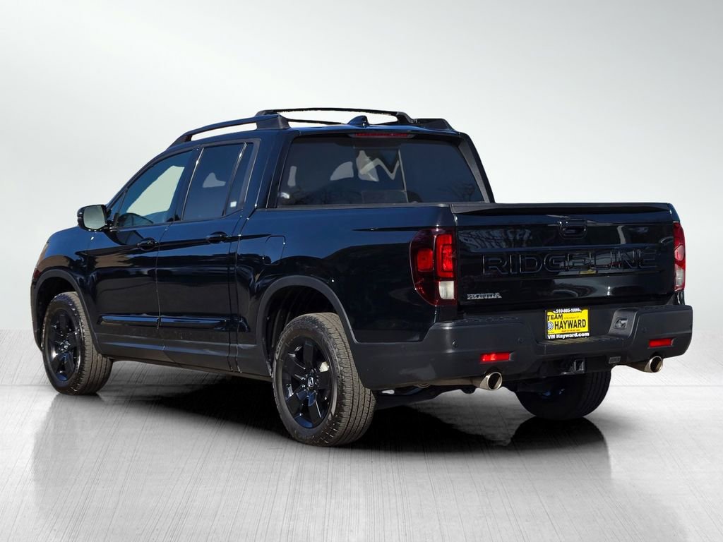 Used 2025 Honda Ridgeline Black Edition image 6