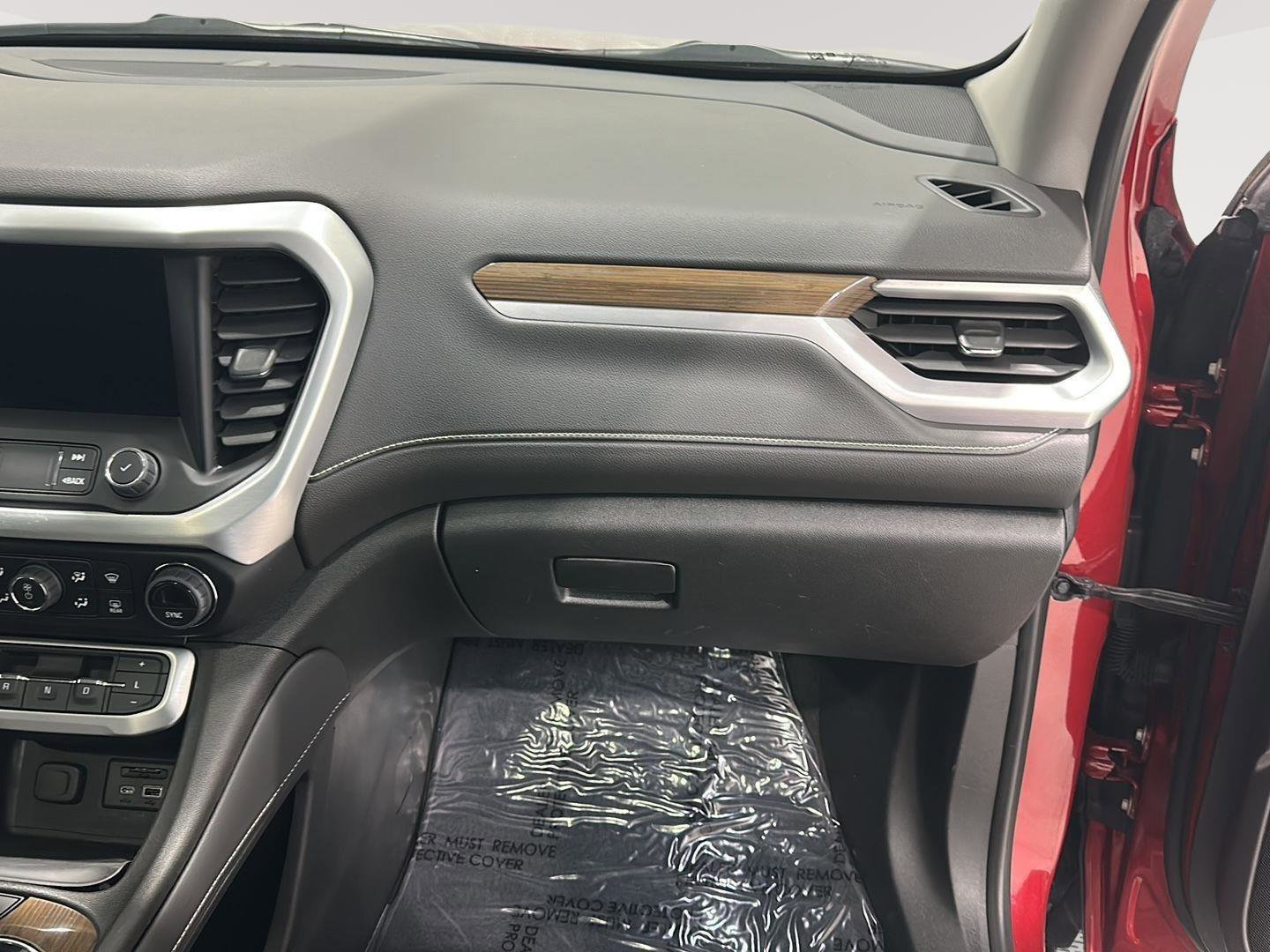 Used 2023 GMC Acadia SLE w/ Driver Convenience Package image 28