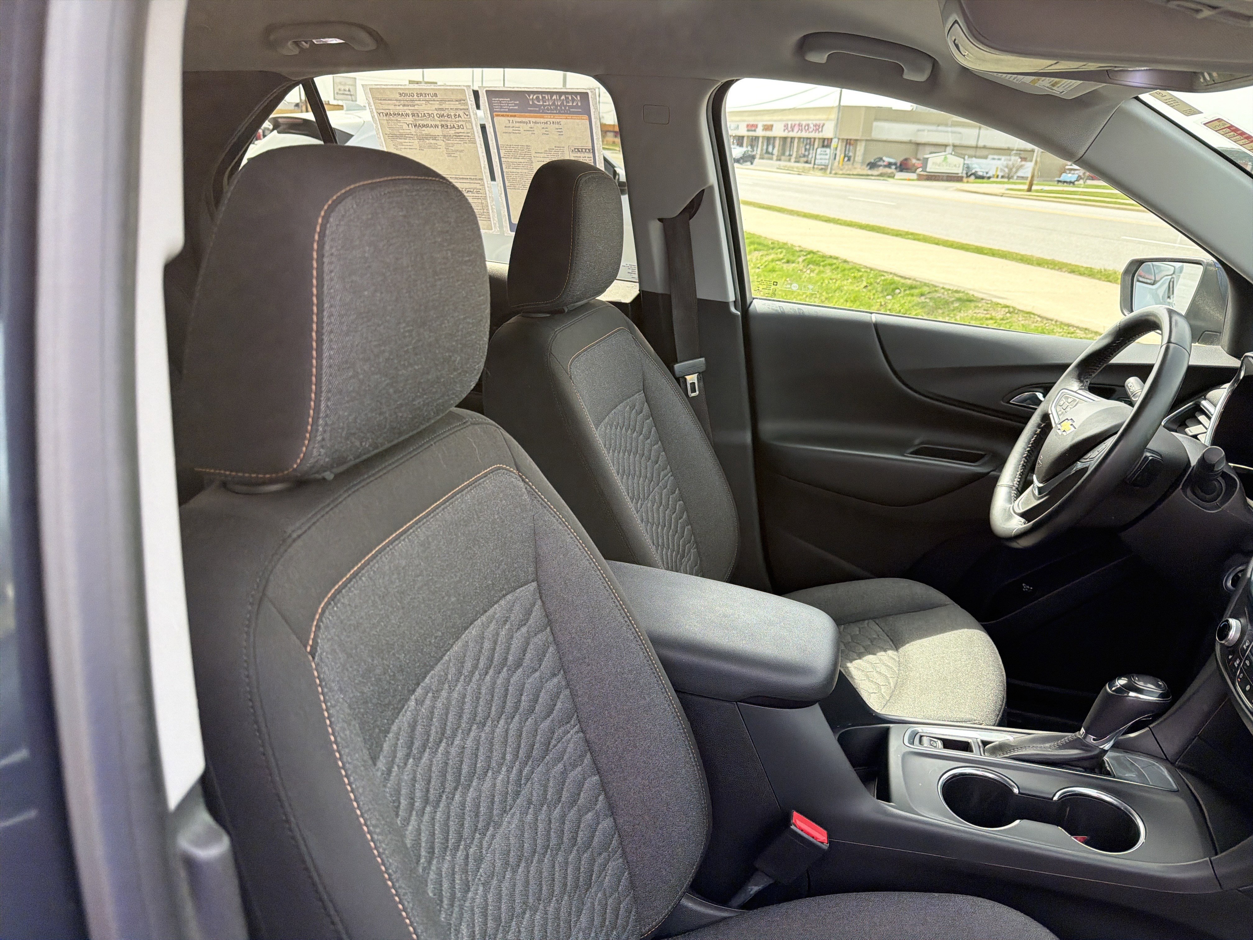 Used 2018 Chevrolet Equinox LT image 65