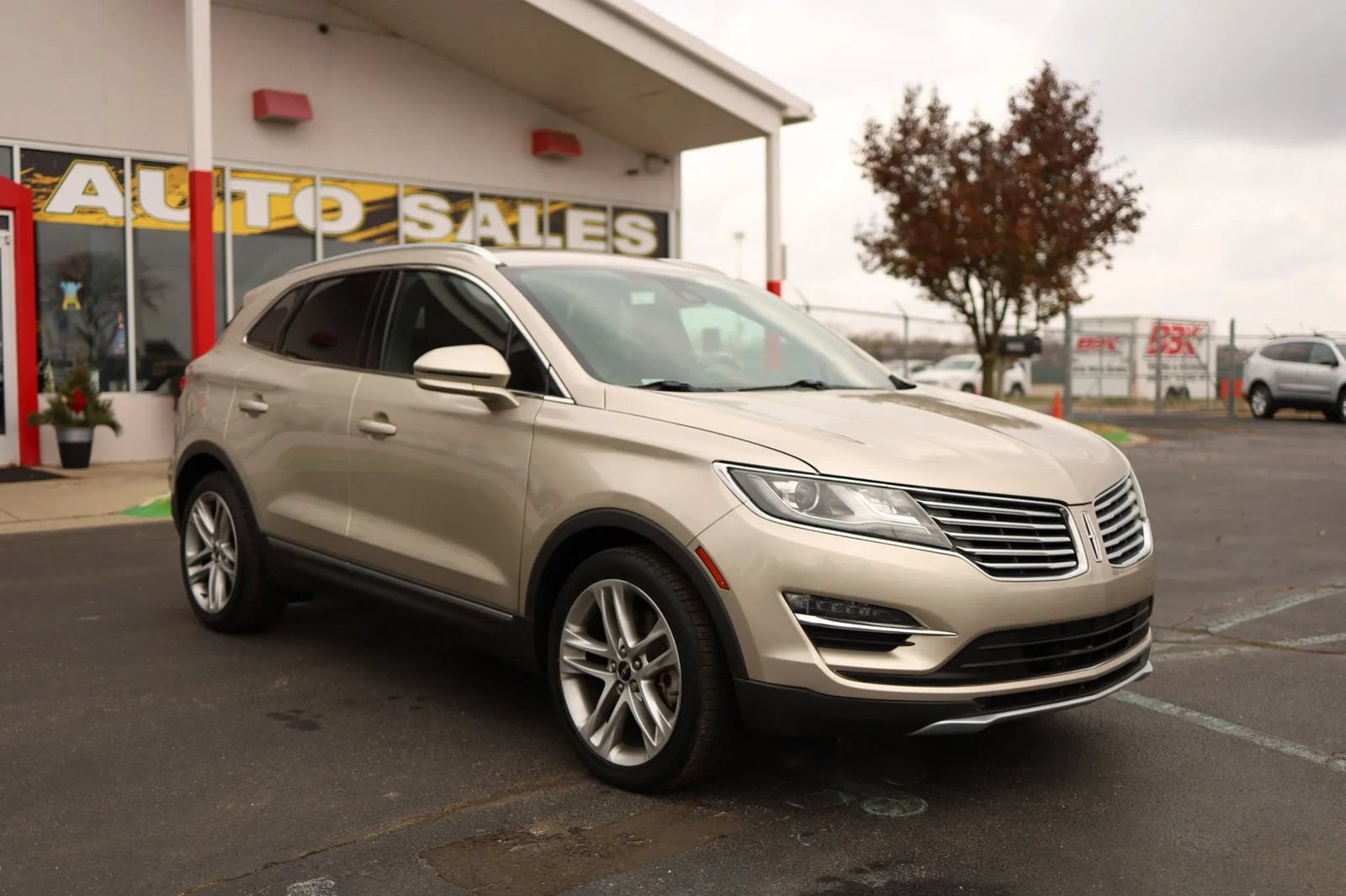 Used 2015 Lincoln MKC AWD w/ Equipment Group 102A Reserve image 3