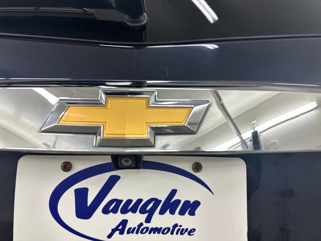 Used 2015 Chevrolet Traverse LT w/ Style and Technology Package FWD image 16