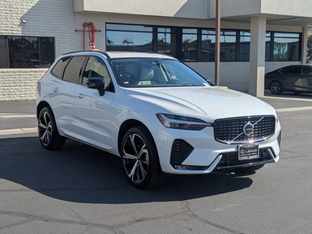 Used 2025 Volvo XC60 B5 Ultra w/ Protection Package Premier AWD/4WD image 3