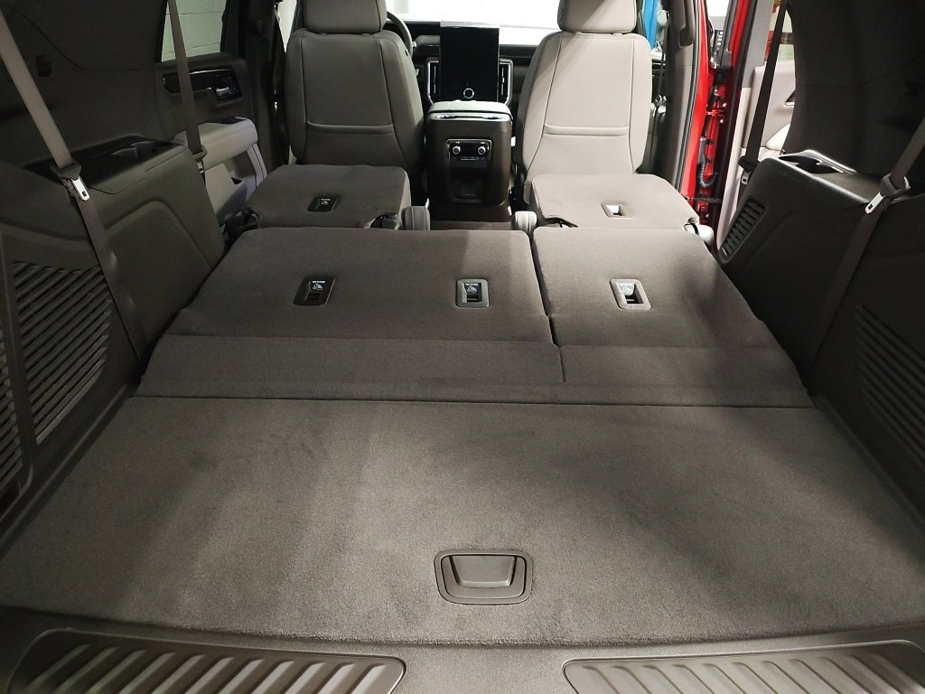 New 2026 GMC Yukon Elevation image 17