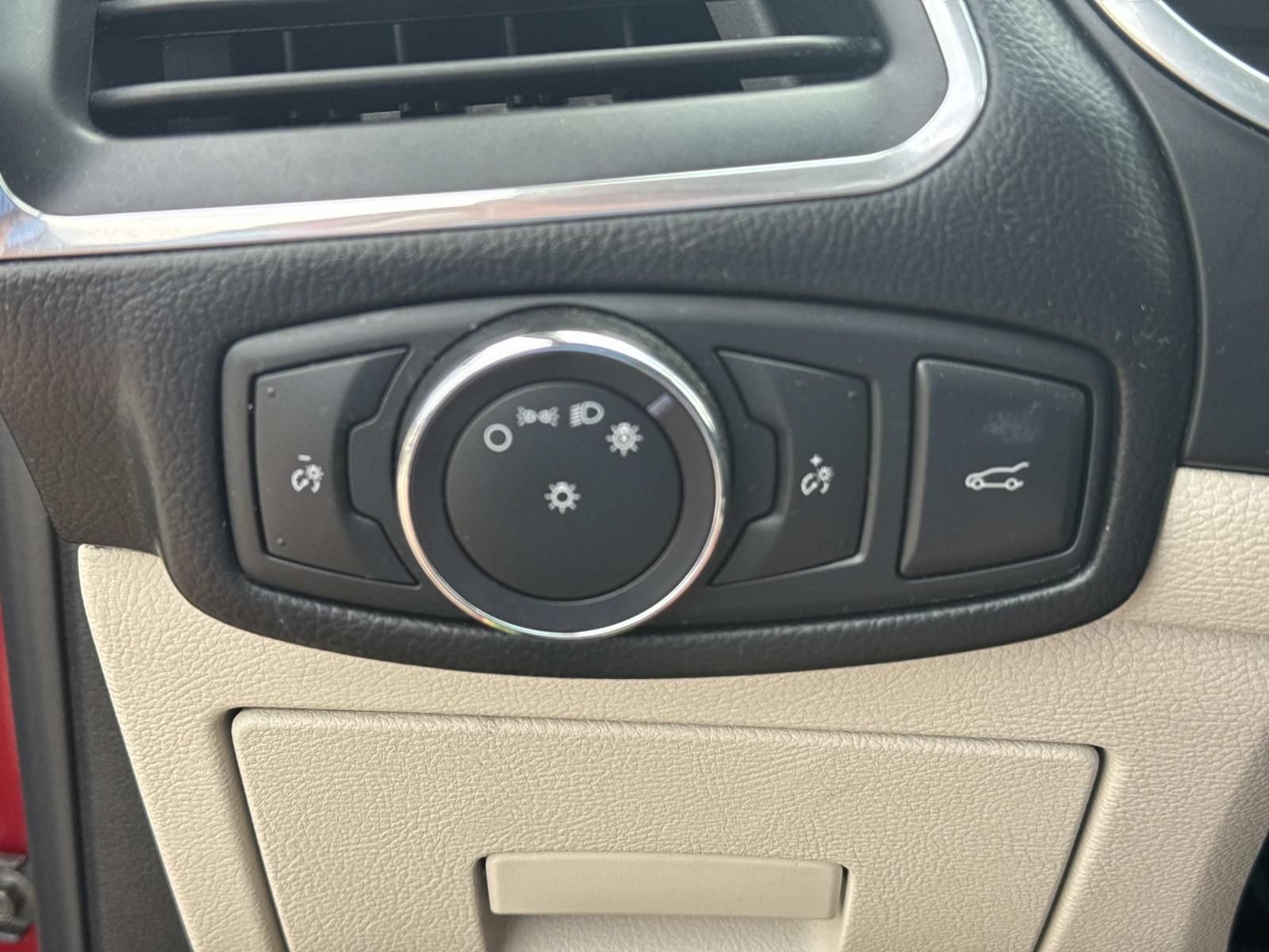 Used 2017 Ford Edge Titanium w/ Equipment Group 301A FWD image 22