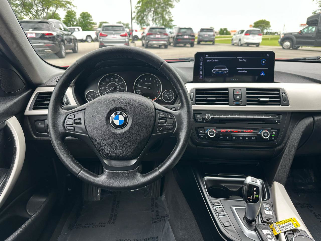 Used 2015 BMW 320i xDrive Sedan AWD/4WD image 3