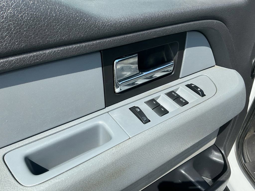 Used 2013 Ford F150 XLT w/ Luxury Equipment Group AWD/4WD image 16