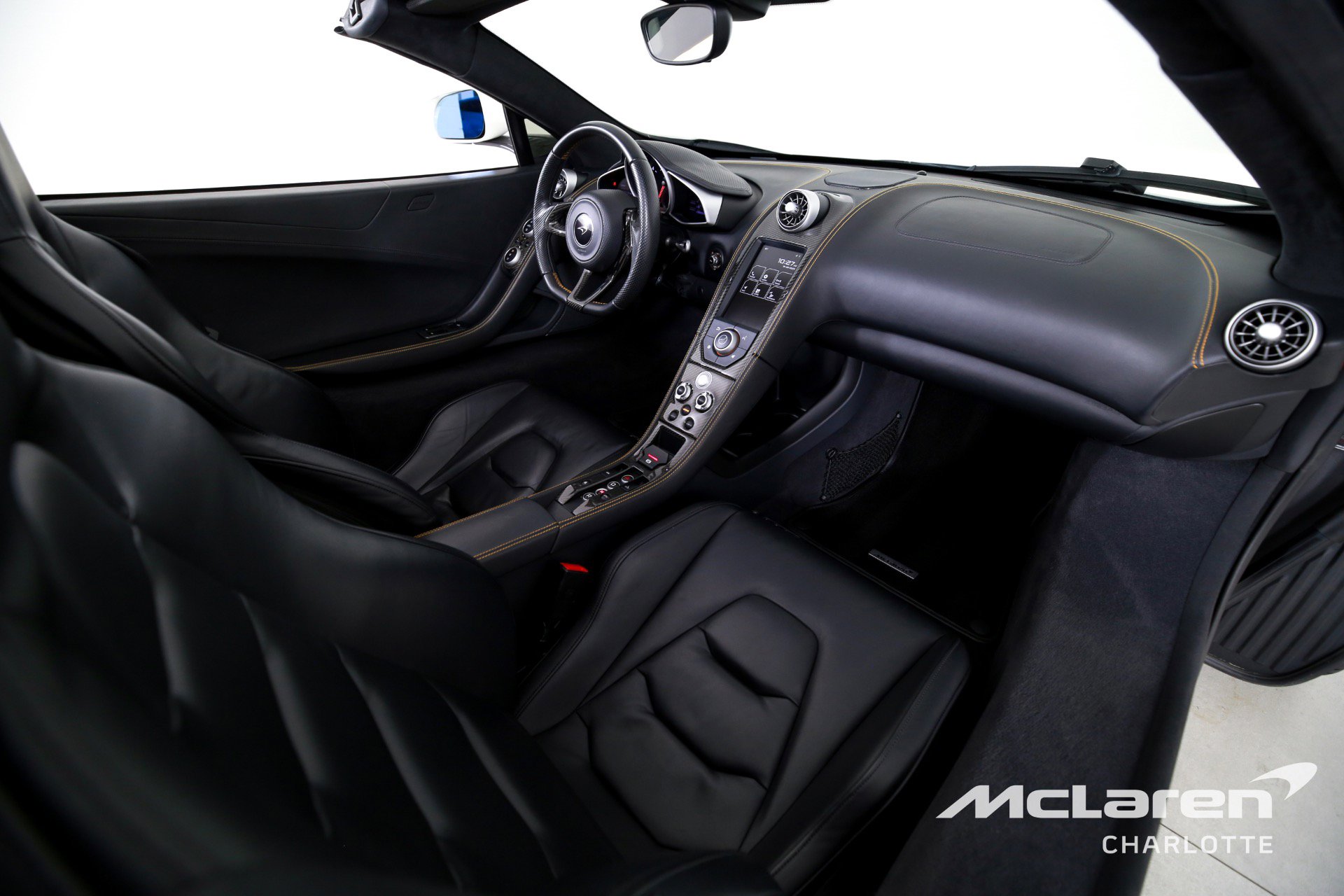 Used 2015 McLaren 650S Spider image 21