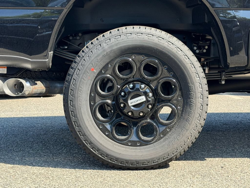 New 2026 Ford F250 Lariat w/ Black Appearance Package AWD/4WD image 6