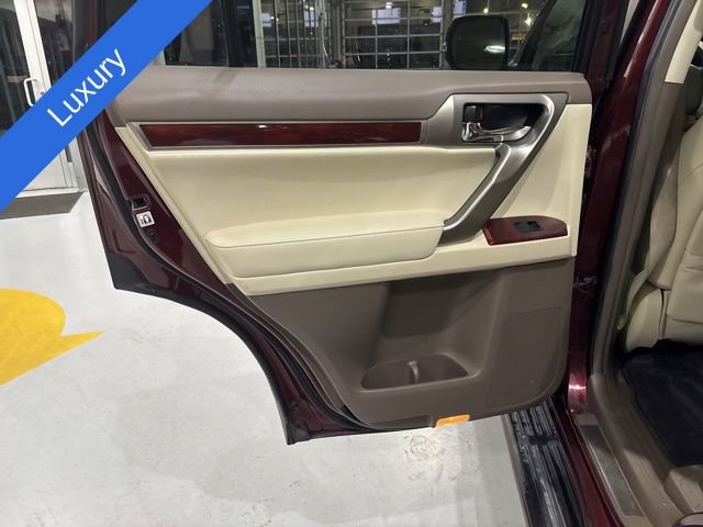 Used 2013 Lexus GX 460 image 23