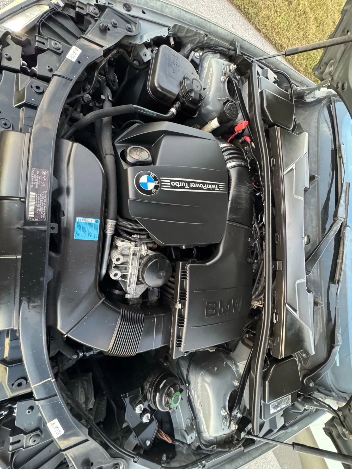 Used 2011 BMW 335i Convertible image 24