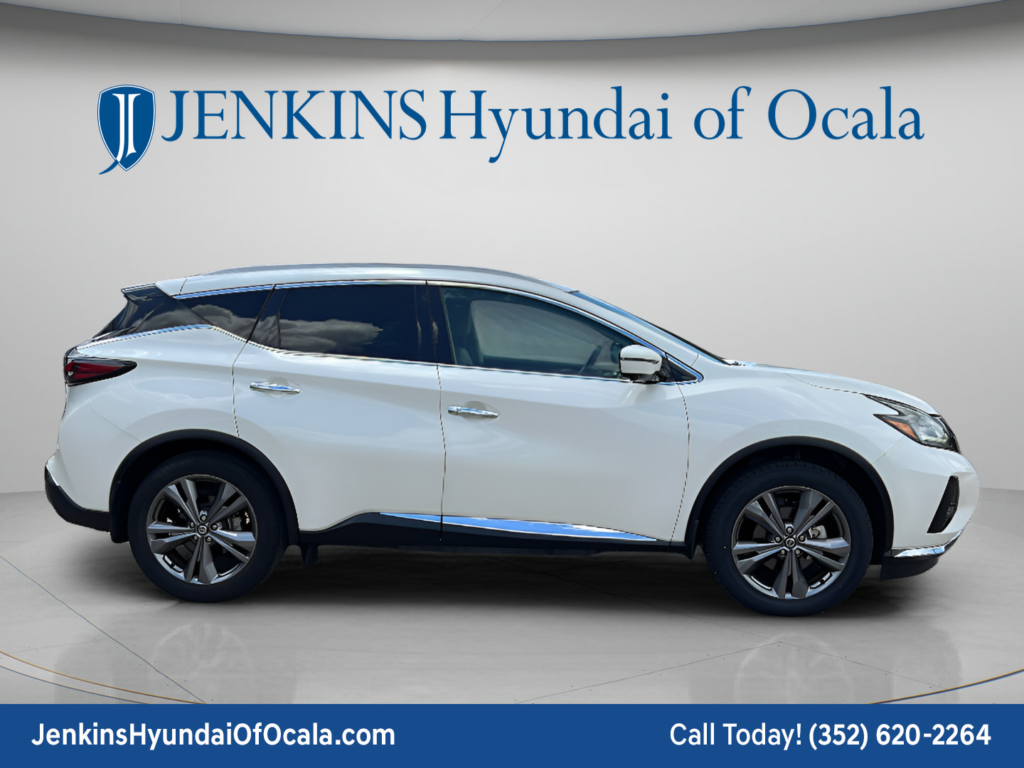 Used 2021 Nissan Murano Platinum w/ Cargo Package FWD image 2