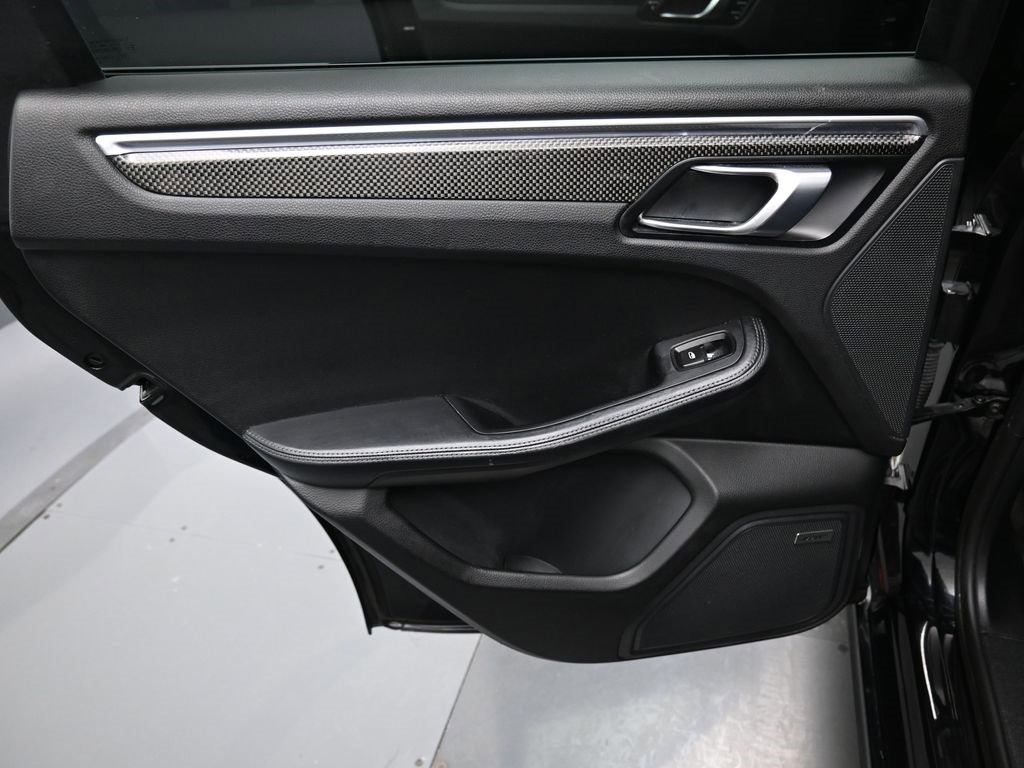 Used 2018 Porsche Macan GTS image 37
