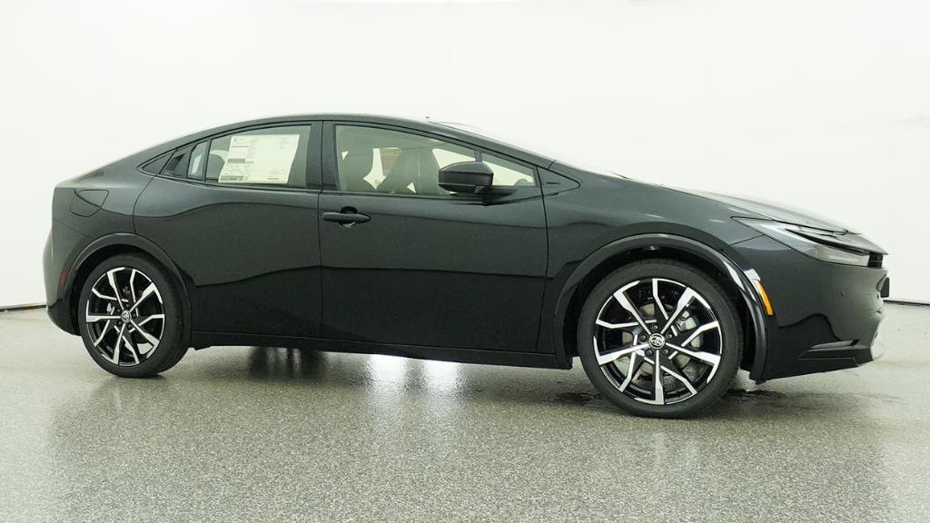 New 2026 Toyota Prius Plug-In Hybrid FWD image 31