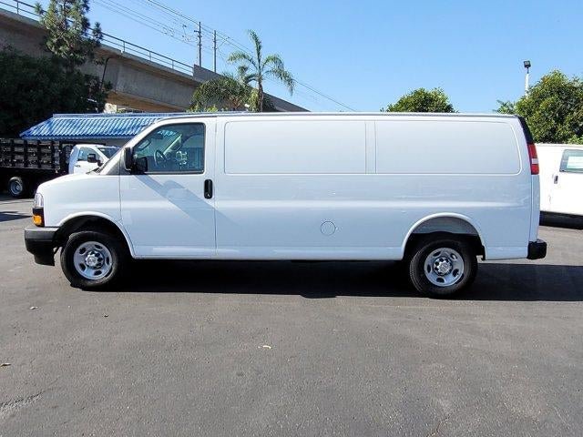 New 2026 Chevrolet Express 2500 Extended w/ Communications Package RWD image 5
