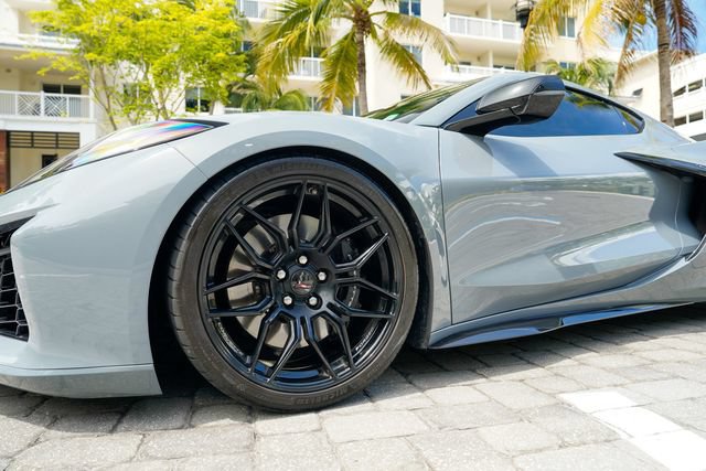 Used 2024 Chevrolet Corvette Z06 w/ Battery Protection Package RWD image 12