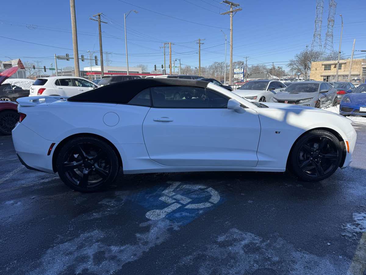Used 2017 Chevrolet Camaro LT image 4