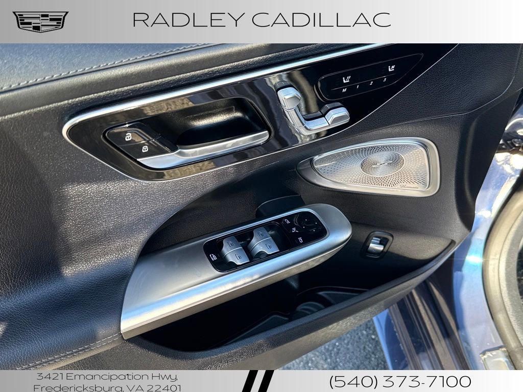 Used 2024 Mercedes-Benz C 300 Sedan w/ AMG Line w/ Night Package image 5