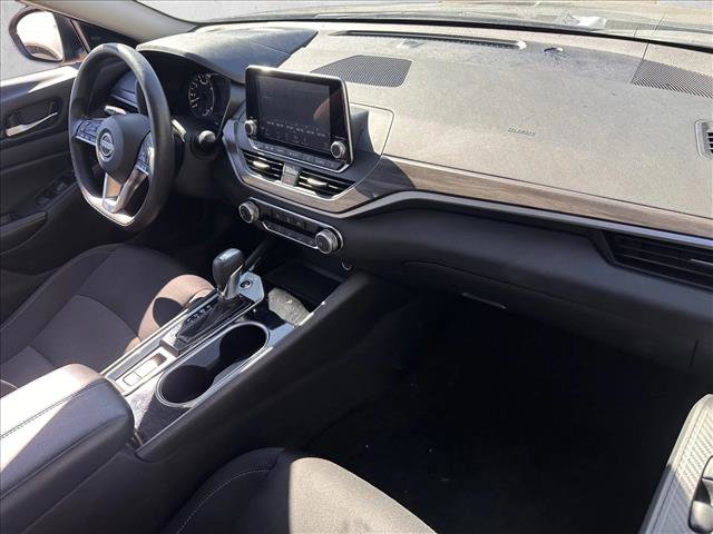 Used 2024 Nissan Altima 2.5 SV image 29