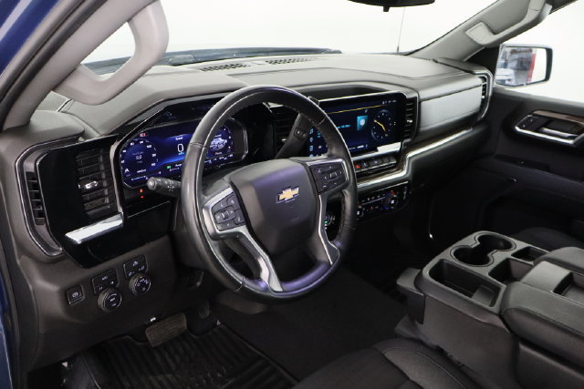 Used 2024 Chevrolet Silverado 1500 LT AWD/4WD image 23