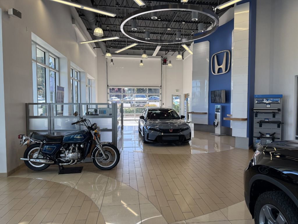 Used 2022 Hyundai Elantra Limited image 21