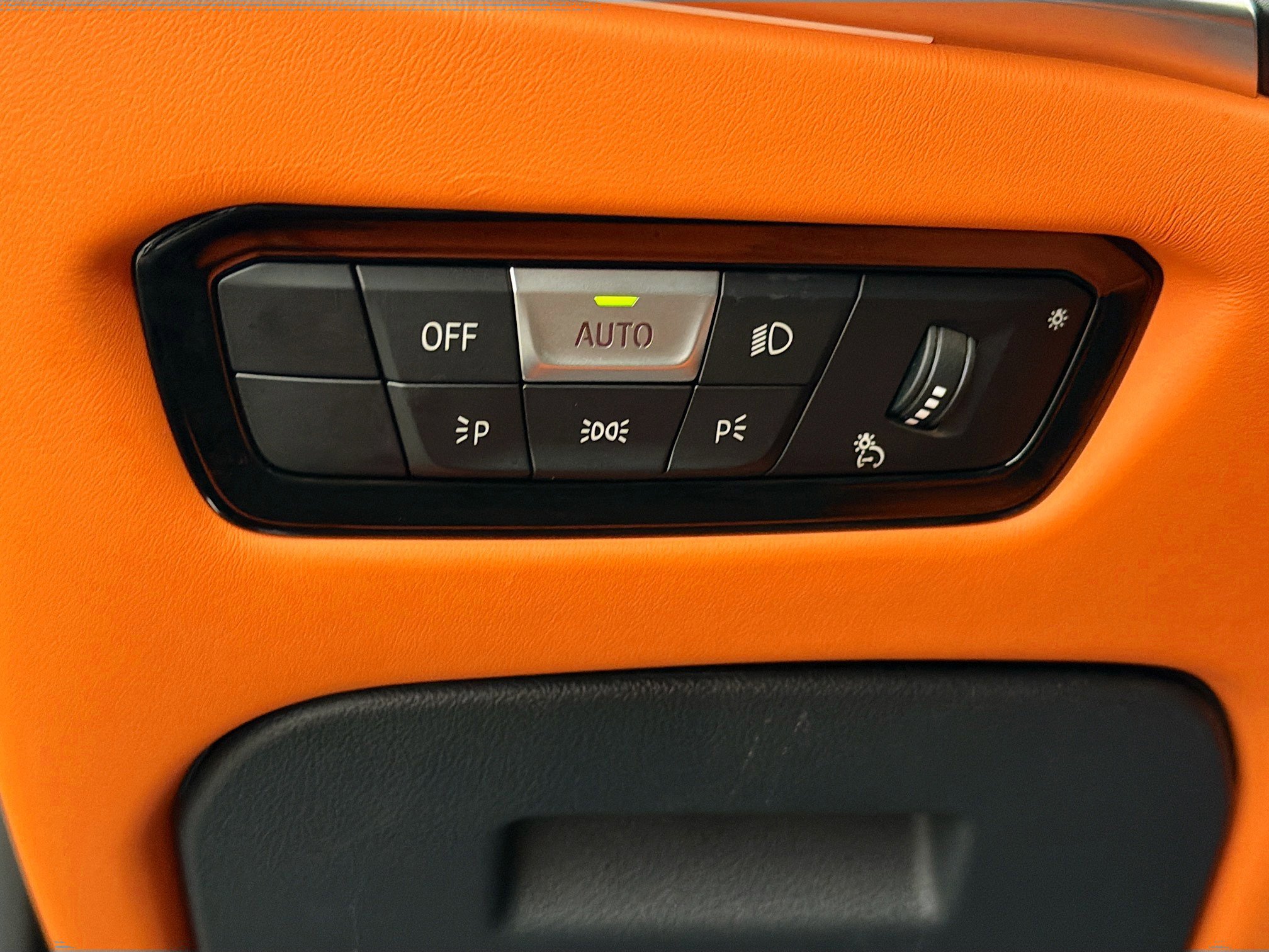 Used 2024 BMW M4 Coupe w/ Executive Package image 34