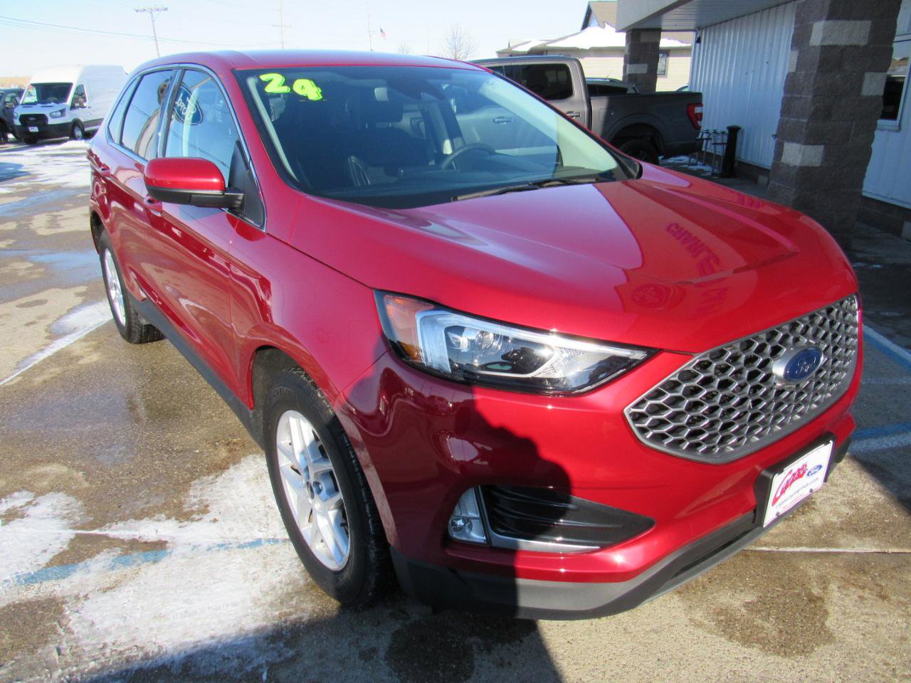 Used 2024 Ford Edge SEL w/ Convenience Package image 4
