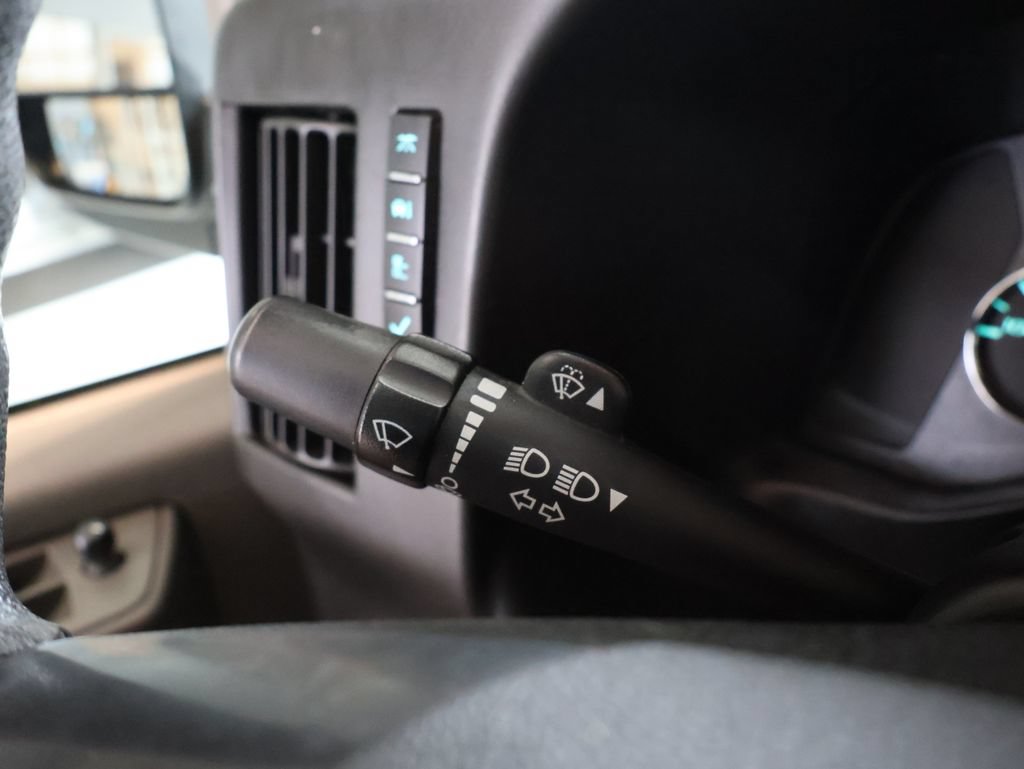 Used 2013 Chevrolet Express 3500 LT w/ LT Preferred Equipment Group RWD image 12
