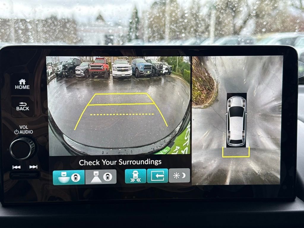 Used 2025 Honda Pilot Black Edition image 29