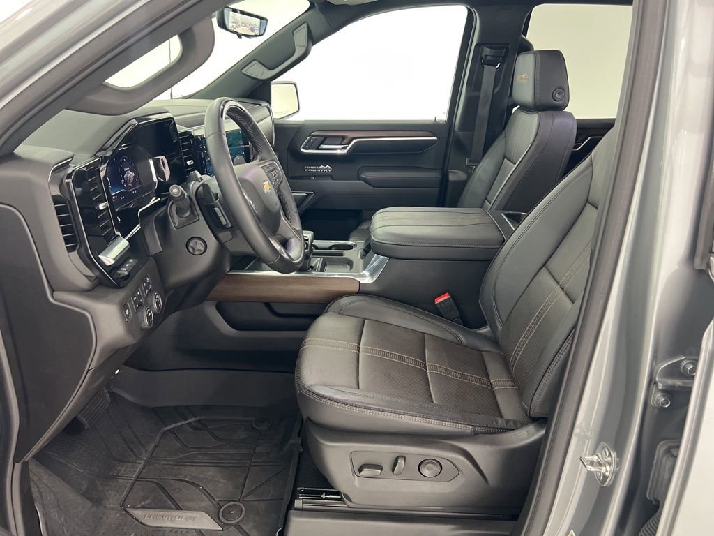 New 2025 Chevrolet Silverado 1500 High Country image 18