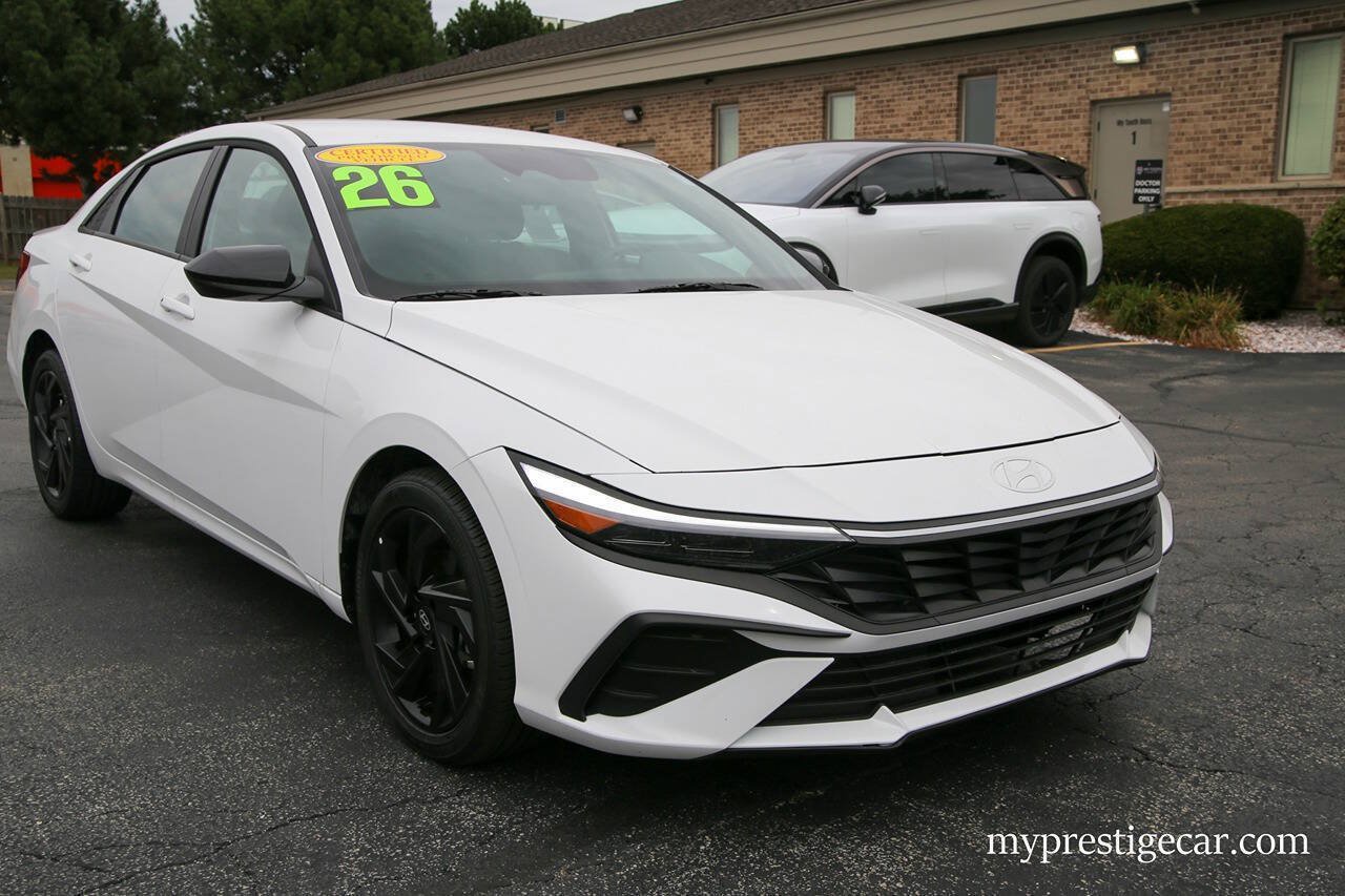 Used 2026 Hyundai Elantra Sport FWD image 12