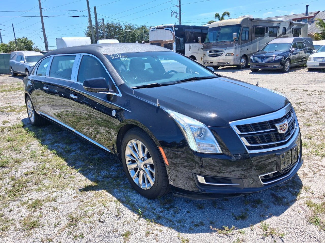 Used 2017 Cadillac XTS FWD image 4