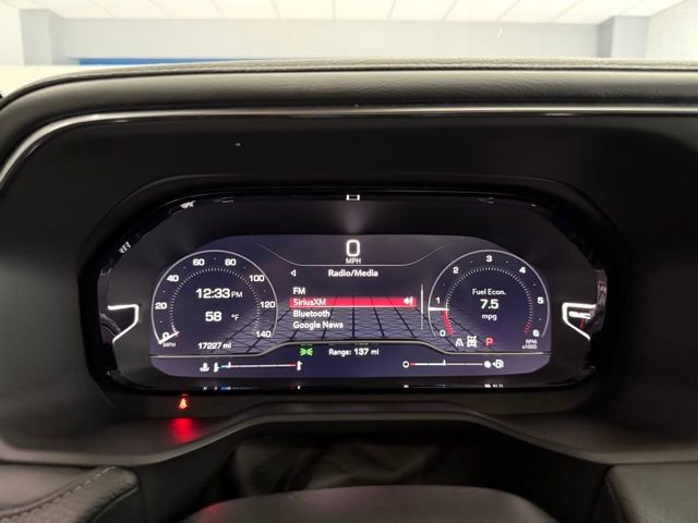 Used 2023 GMC Yukon XL Denali image 27