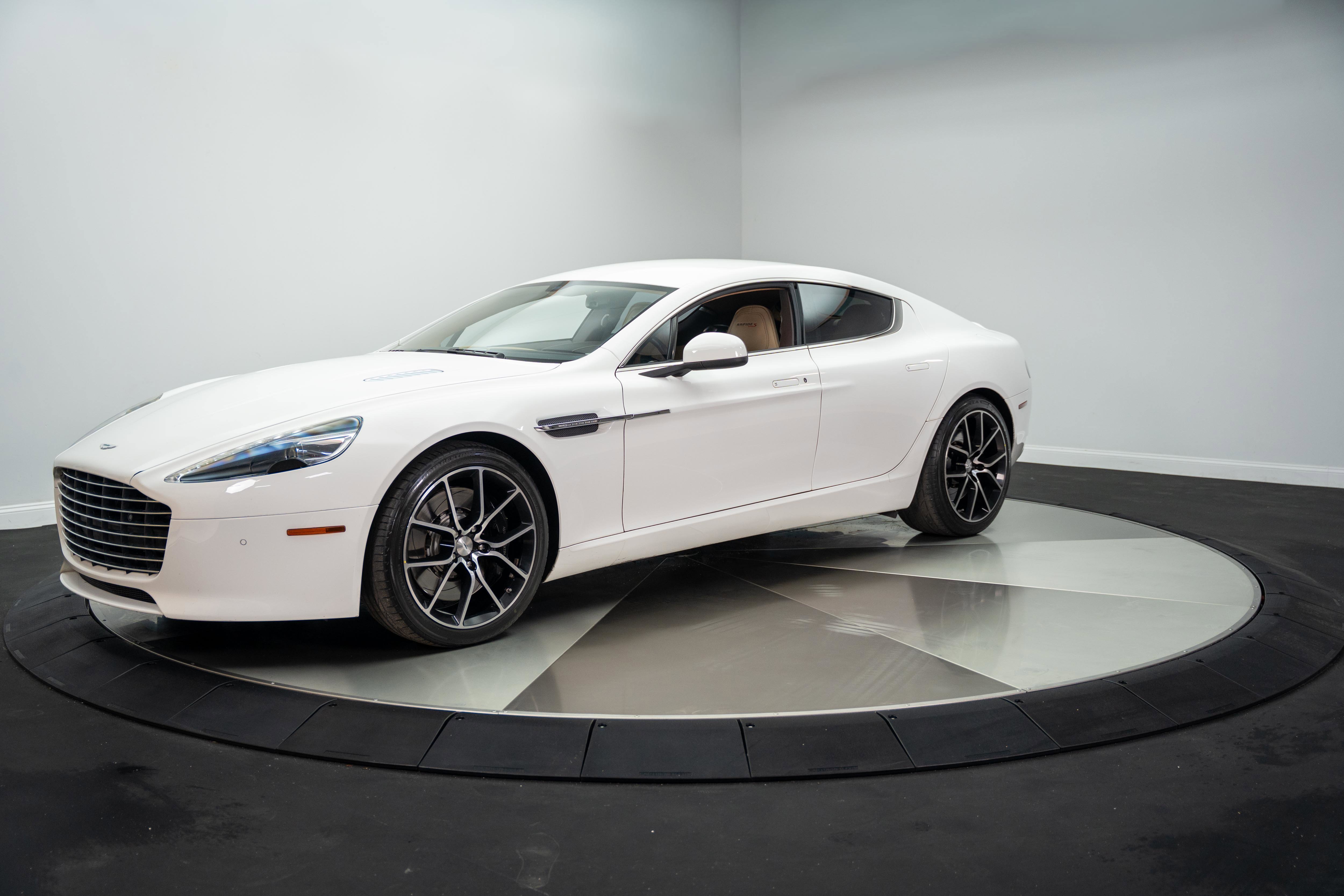 Used 2014 Aston Martin Rapide S RWD image 1