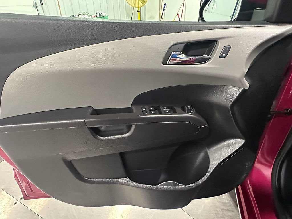 Used 2014 Chevrolet Sonic LT w/ LT Promotional Package FWD image 18
