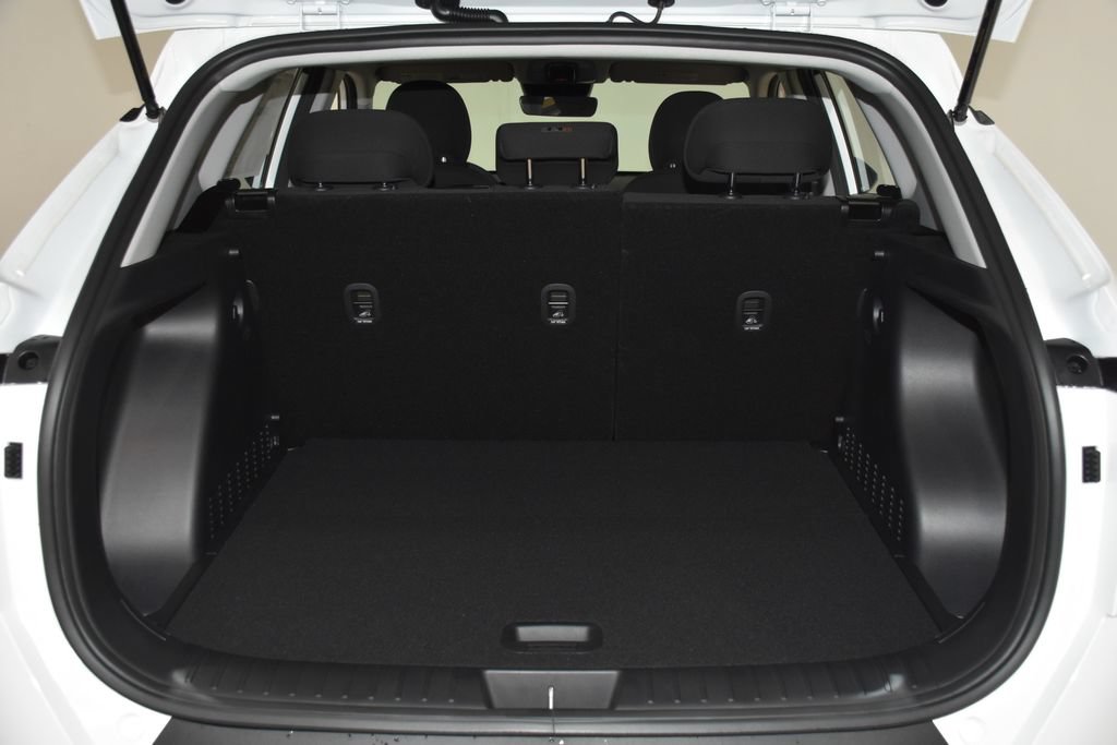 New 2026 Hyundai Kona SE FWD image 28