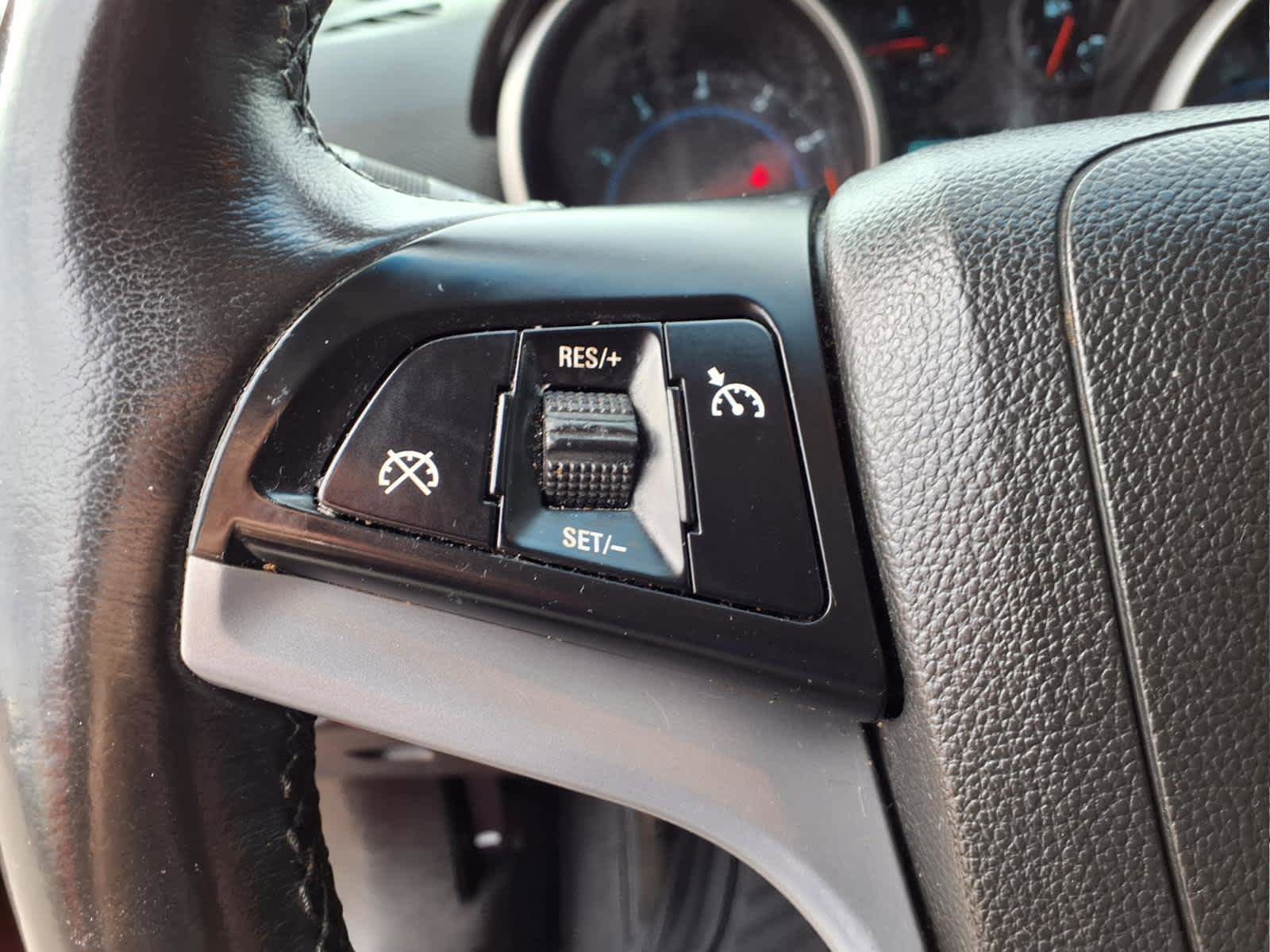 Used 2014 Chevrolet Cruze LT FWD image 20