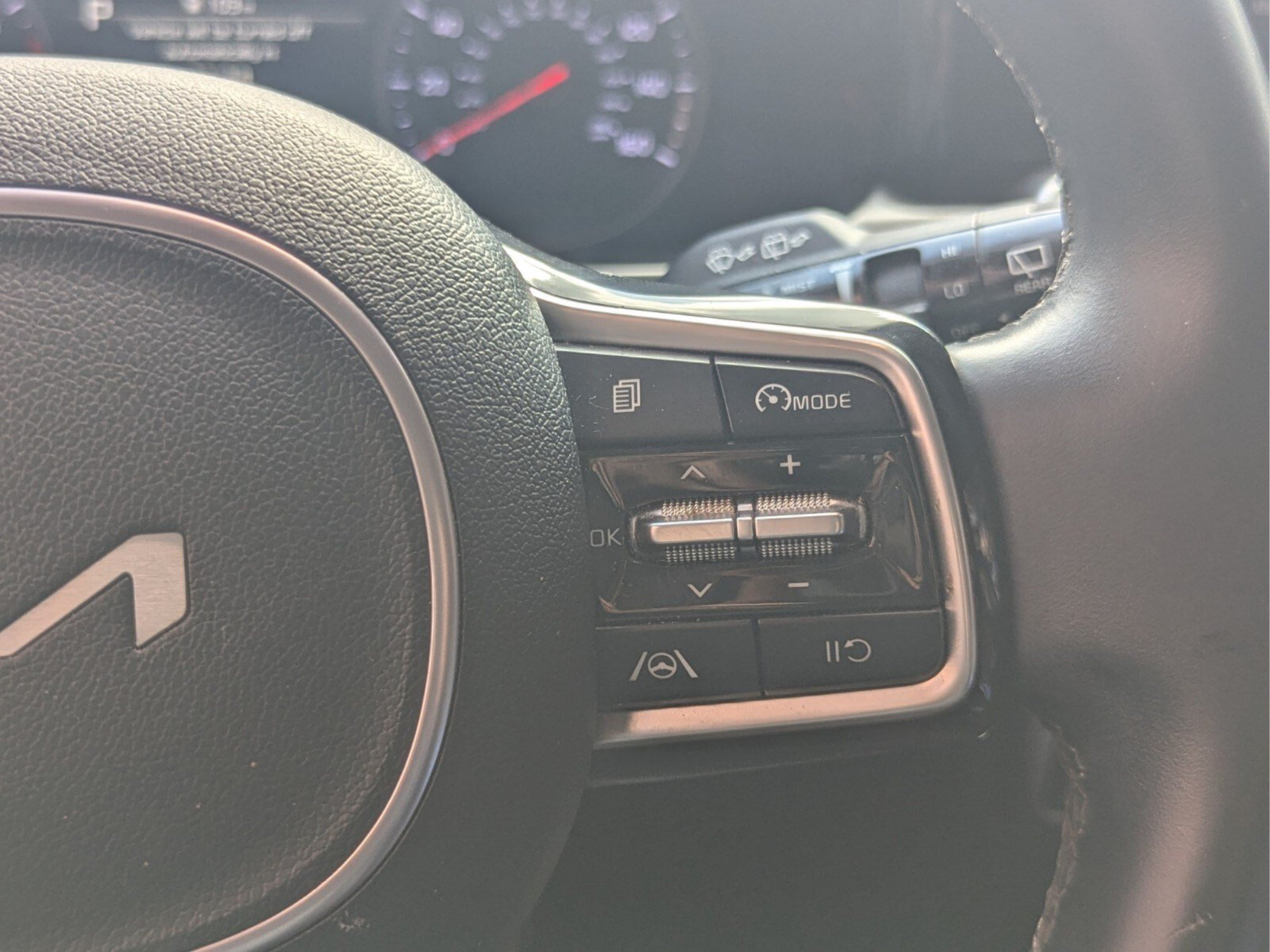 Used 2022 Kia Sorento S FWD image 16