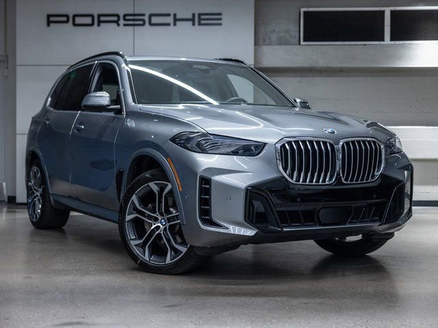 Used 2024 BMW X5 sDrive40i w/ M Sport Package image 9
