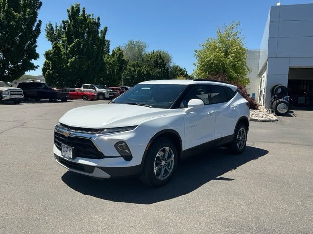 Used 2025 Chevrolet Blazer LT w/ Convenience Package AWD/4WD image 8