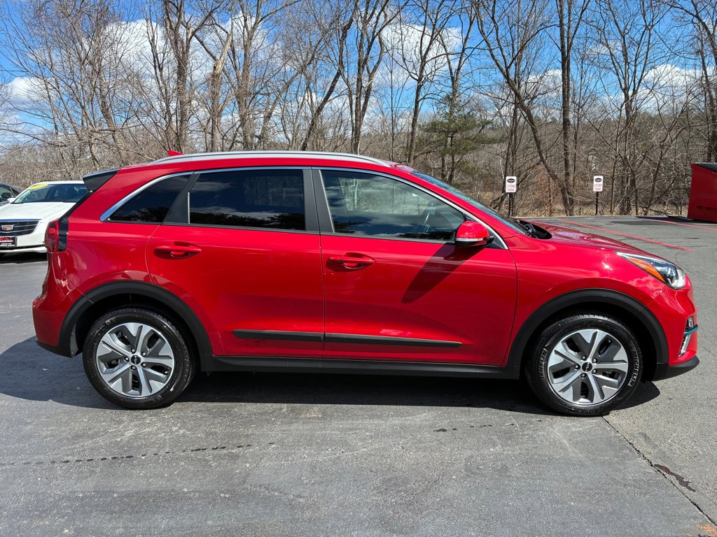Used 2022 Kia Niro EX w/ Cold Weather Package image 4